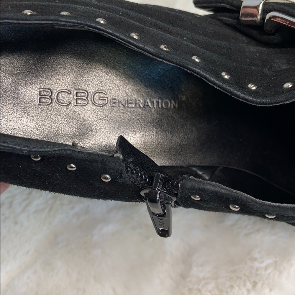 BCBG Black Buckled Heeled Shoes - Picture 8 of 8